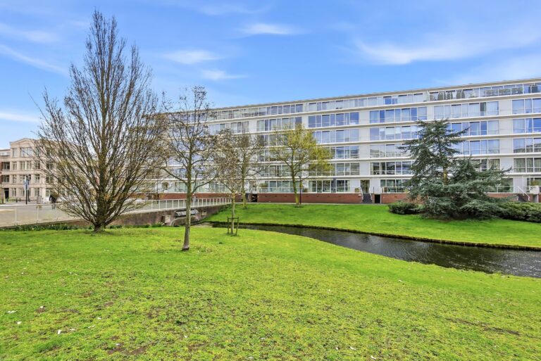 Burgemeester De Monchyplein 54, 'S-GRAVENHAGE